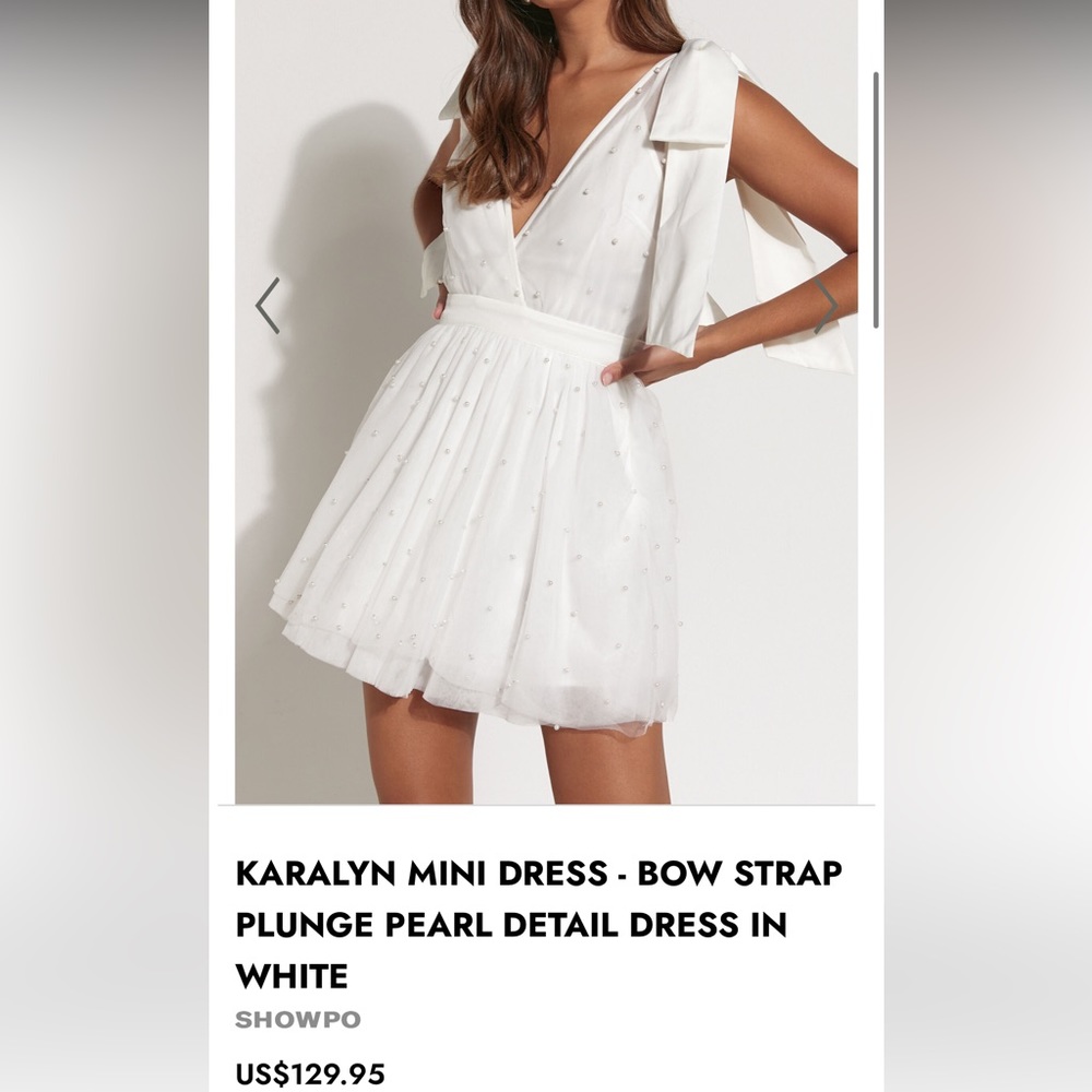 BOW STRAP PLUNGE PEARL DETAIL DRESS IN WHITE size 6